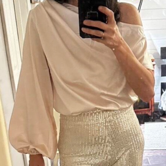 Classic Solid One Shoulder Ruched Blouse - Picture 6 of 12